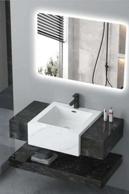 مغسلة حمام رخامية معلّقة باللونين الأسود والأبيض – مع مرآة LED